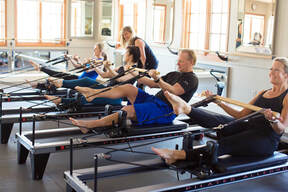 Small group reformer class 